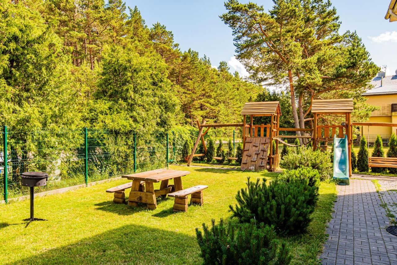 Viski Vila Hotell Palanga Exteriör bild