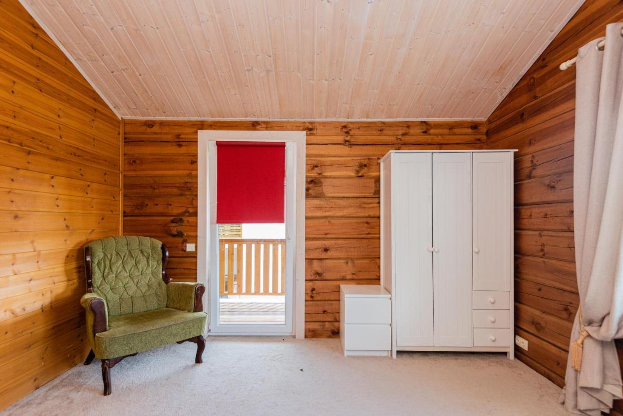 Viski Vila Hotell Palanga Exteriör bild